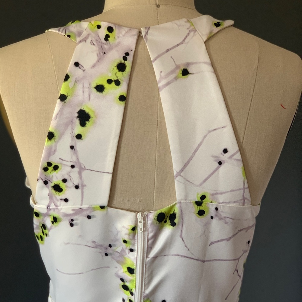 Parker White Pattern Dress - Picture 6 of 7
